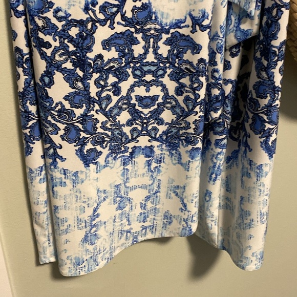 BCBGMaxAzria Adele Blue and White Long Sleeve wrap Dress - medium - Picture 6 of 8